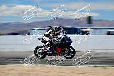 media/Mar-25-2024-Moto Forza (Mon) [[8d4319bd68]]/3-Intermediate Group/Session 4 (Front Straight Speed Pans)/